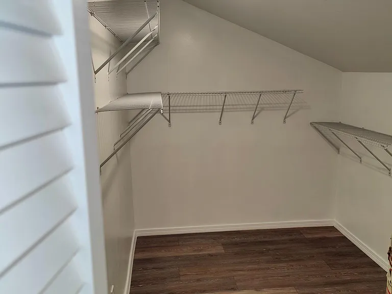 1826 SW 67th Ter — Photo 14