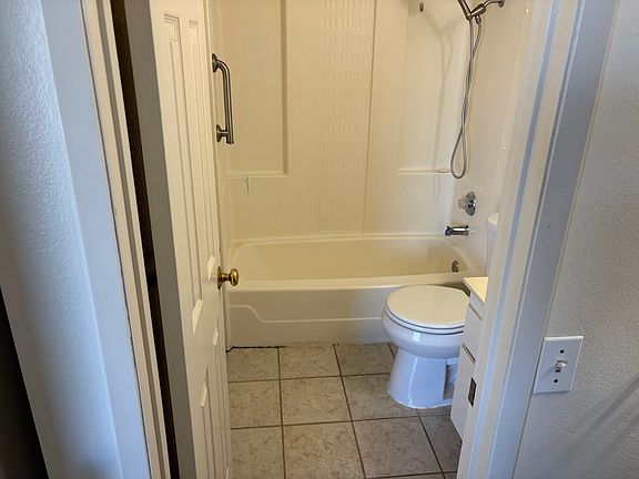 2nd image of 11071 Grant Way