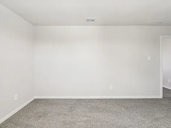 901 Edgehurst Dr — Photo 15
