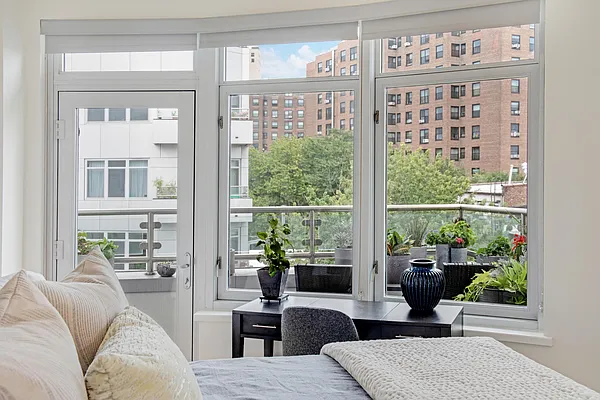 Sold by Compass | media 2