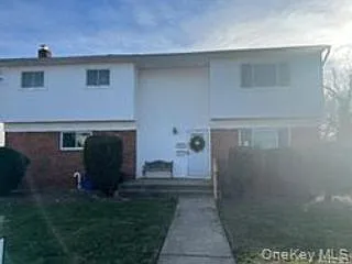 3540 Bayview St — Photo 1