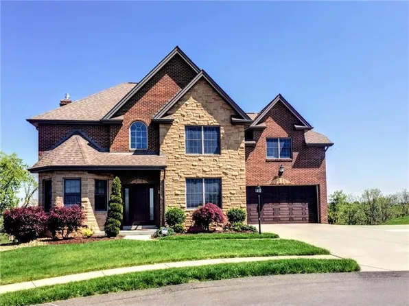 1020 Skyline Dr, Canonsburg, PA 15317