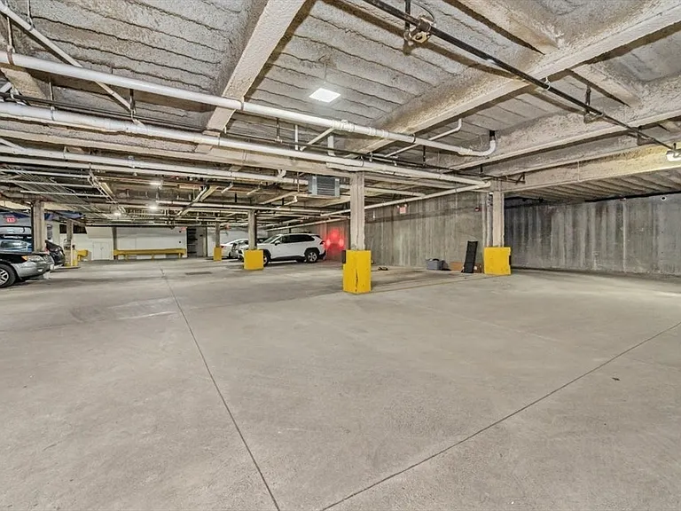 24 Bay State Rd #5 — Photo 21