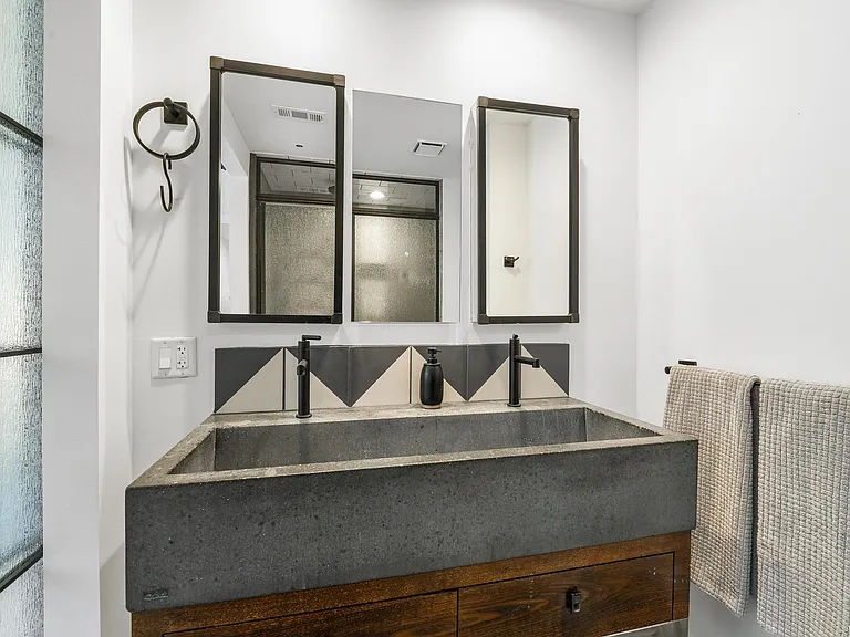 48 W Broadway S #407 — Photo 18