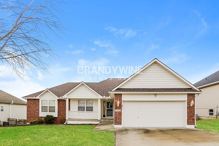 1st image of 1209 NW Baytree Dr