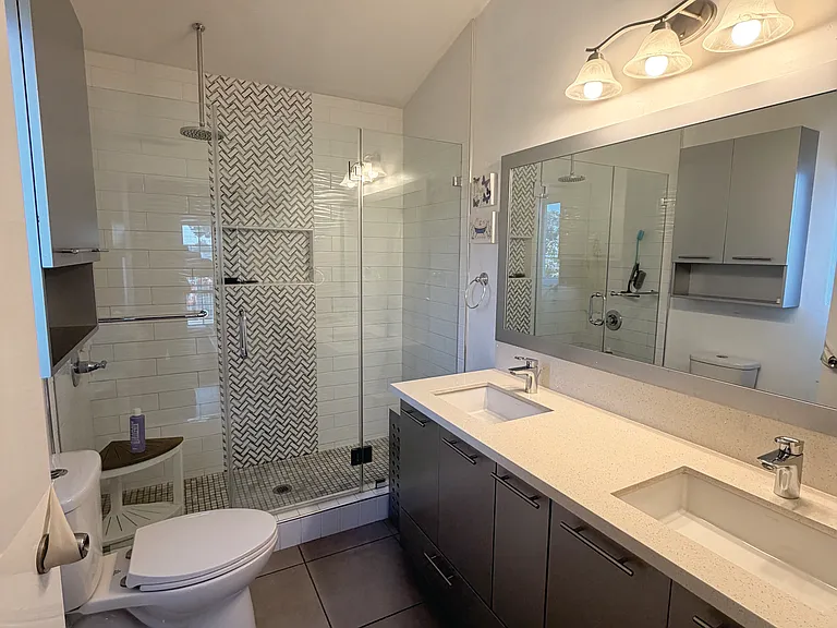 11356 Virginia Ave — Photo 9