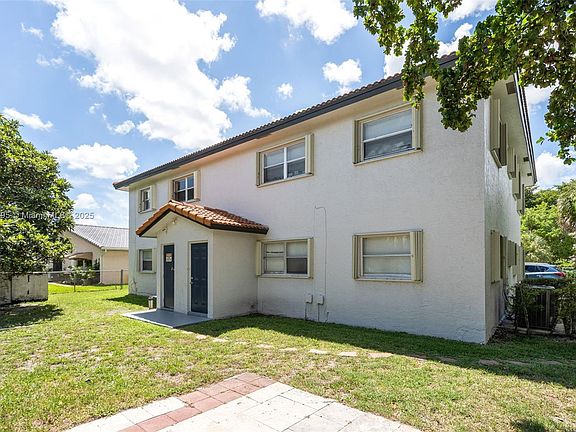 2nd image of 7901 NW 44th Ct