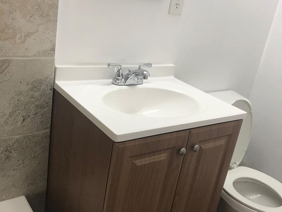 1st image of 14715 S Berendo Ave APT 7