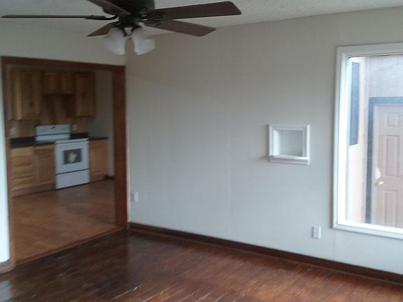 4th image of 174 N 5th St