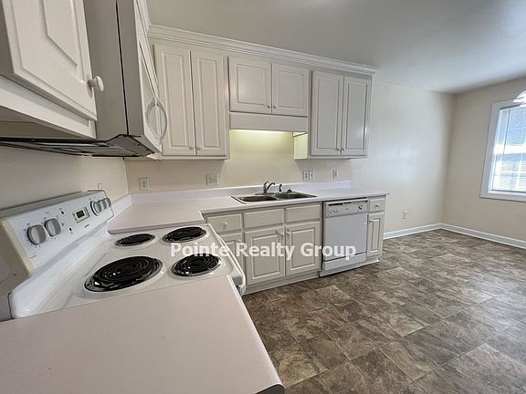 3rd image of 105 Brookside Ln