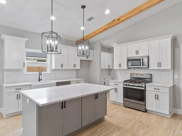 3318 Bob Tolbert Rd, Navarre, FL 32566