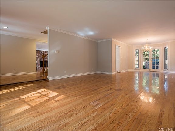 5th image of 4139 Meadow Lark Dr