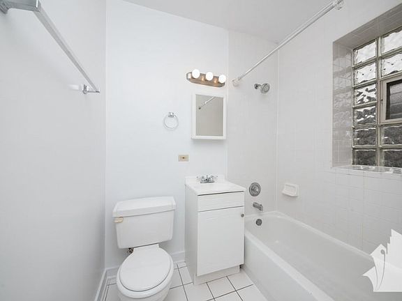 5th image of 1852 N Humboldt Blvd #918