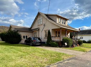 829 Oden St, Confluence, PA 15424