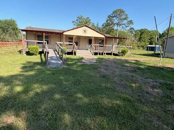 83 County Road 4022, Dayton, TX 77535