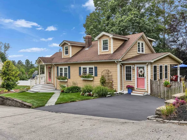 9 Monadnock Street, Nashua, NH 03064