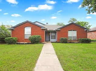 5431 Whisper Glen Dr, Arlington, TX 76017