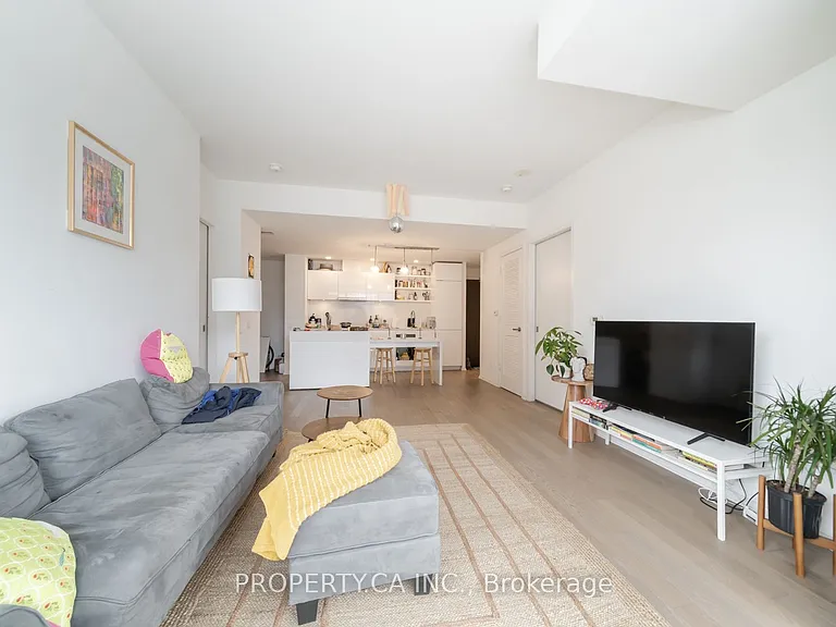 12 Bonnycastle St #422 — Photo 5