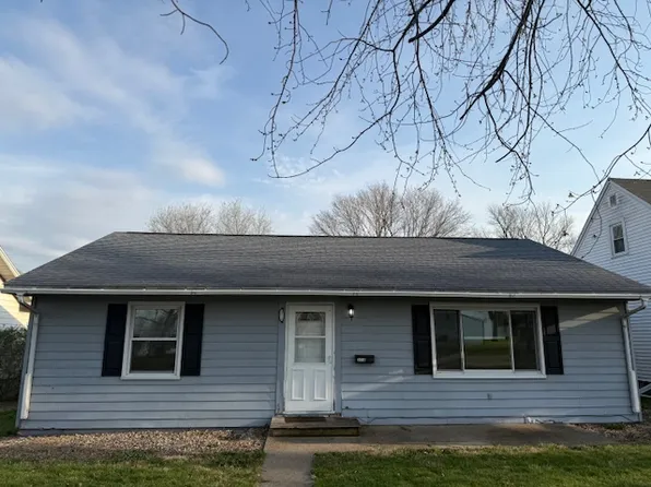 (undisclosed Address), Mattoon, IL 61938