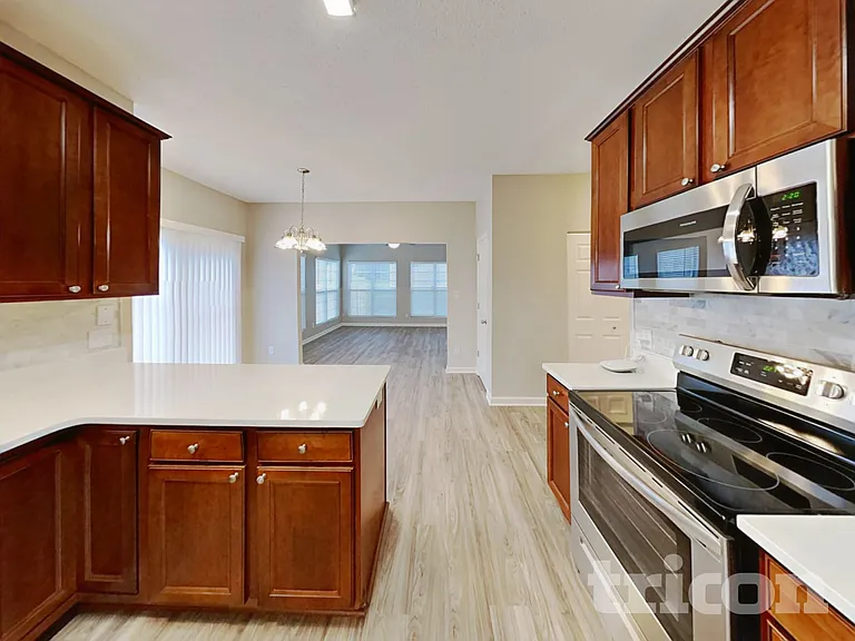 320 Stone Meadow Dr — Photo 8