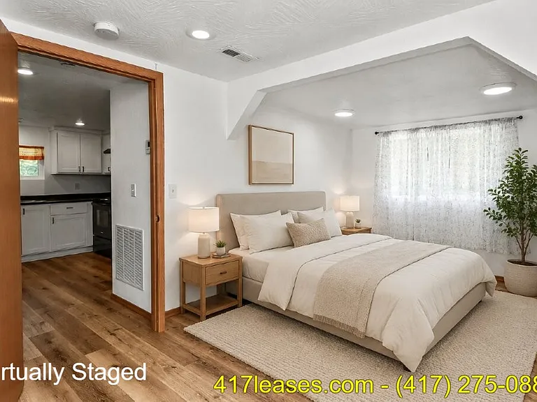 2518 N Weller Ave — Photo 22