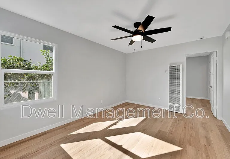 2176 Bacon St — Photo 5