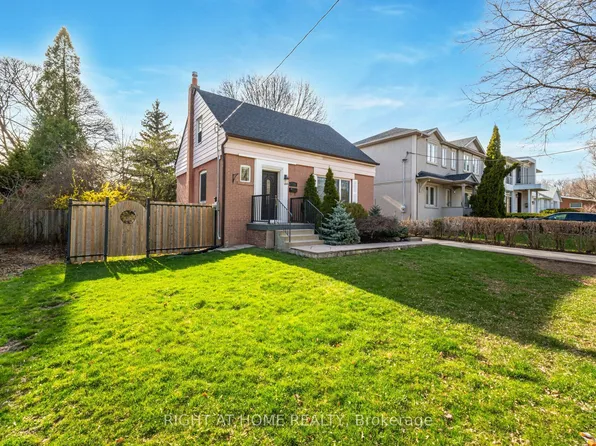 154 Martin Grove Rd, Toronto, ON M9B 4K9