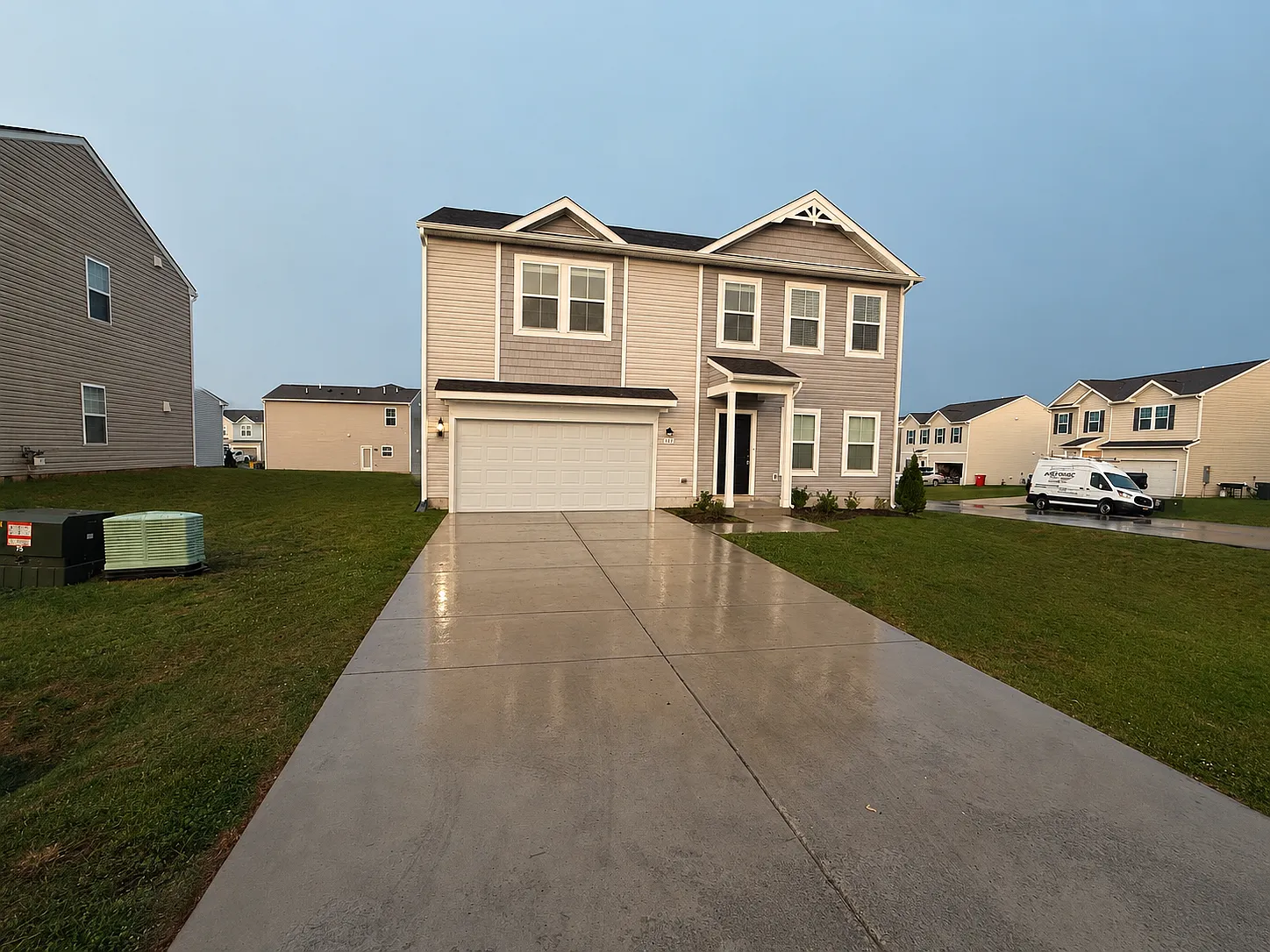5 bed, 2486 sqft, $2,650 — Photo 1
