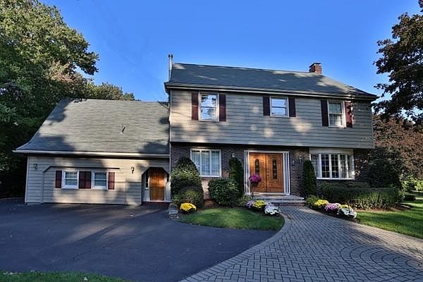 1st image of 365 Vernon St