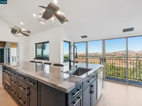 321 Castle Crest Rd, Alamo, CA 94507