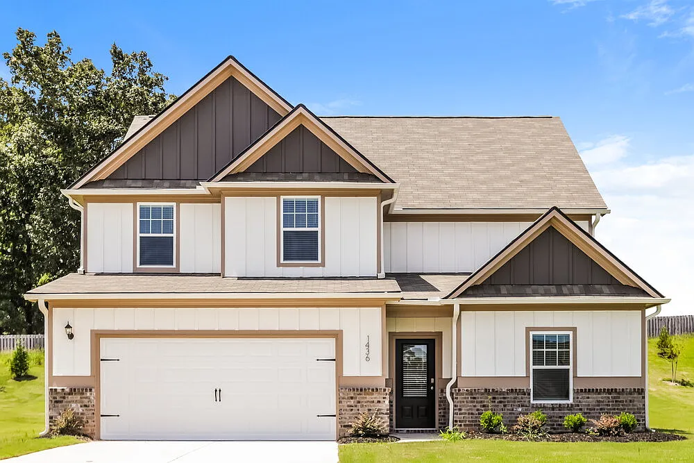4 bed, 2.5 bath, 2479 sqft, $2,350 — Photo 1