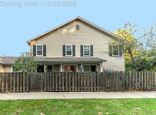2968 Roundtree Blvd, Ypsilanti, MI 48197