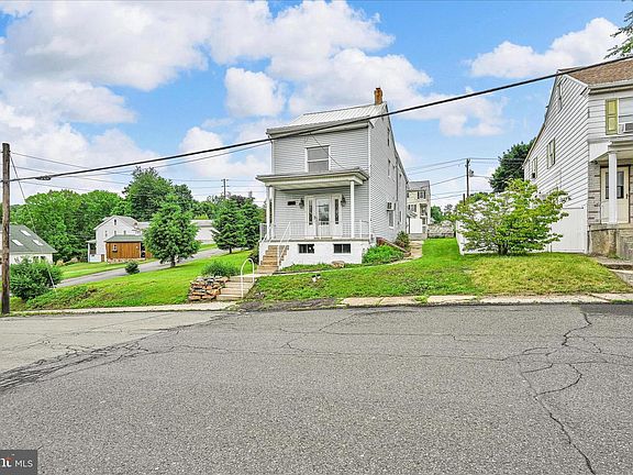 2nd image of 201 Beechwood Ave