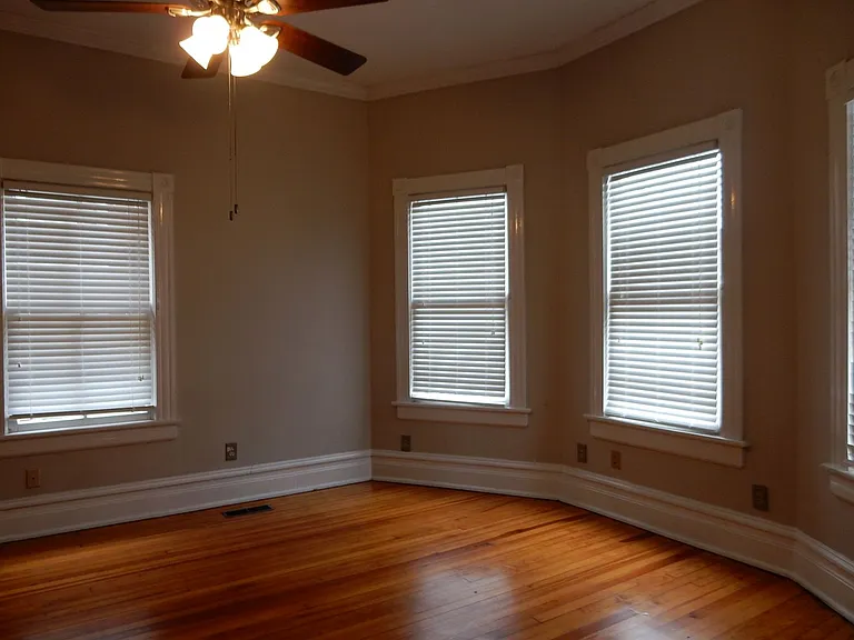 436 Elm Ave SW — Photo 8