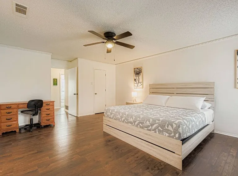 1711 Windsong Trl — Photo 20