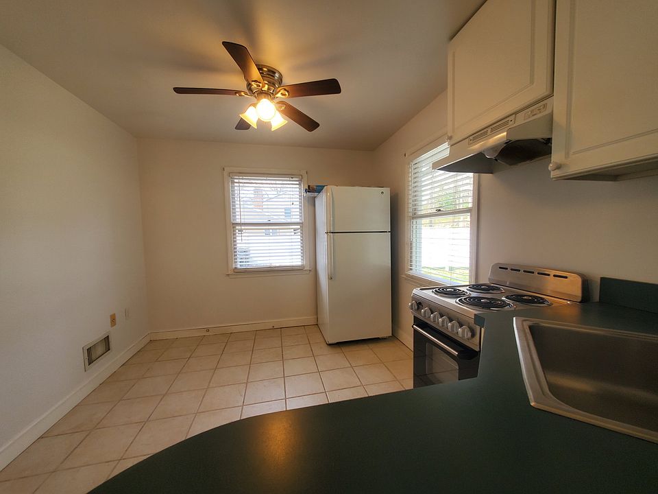 1st image of 82 Archer Ln APT 1