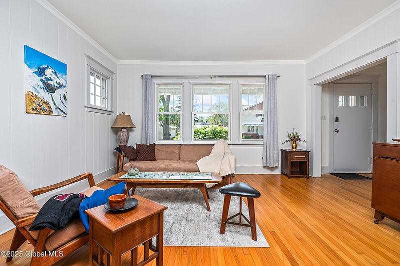 4th image of 1250 Dean Street