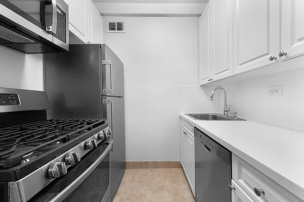 Rented by Rudin Management Company, Inc. | media 3