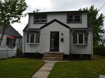 174 Jacob St, Elmont, NY, 11003