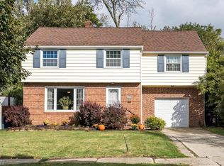 5023 Edsal Dr, Lyndhurst, OH
