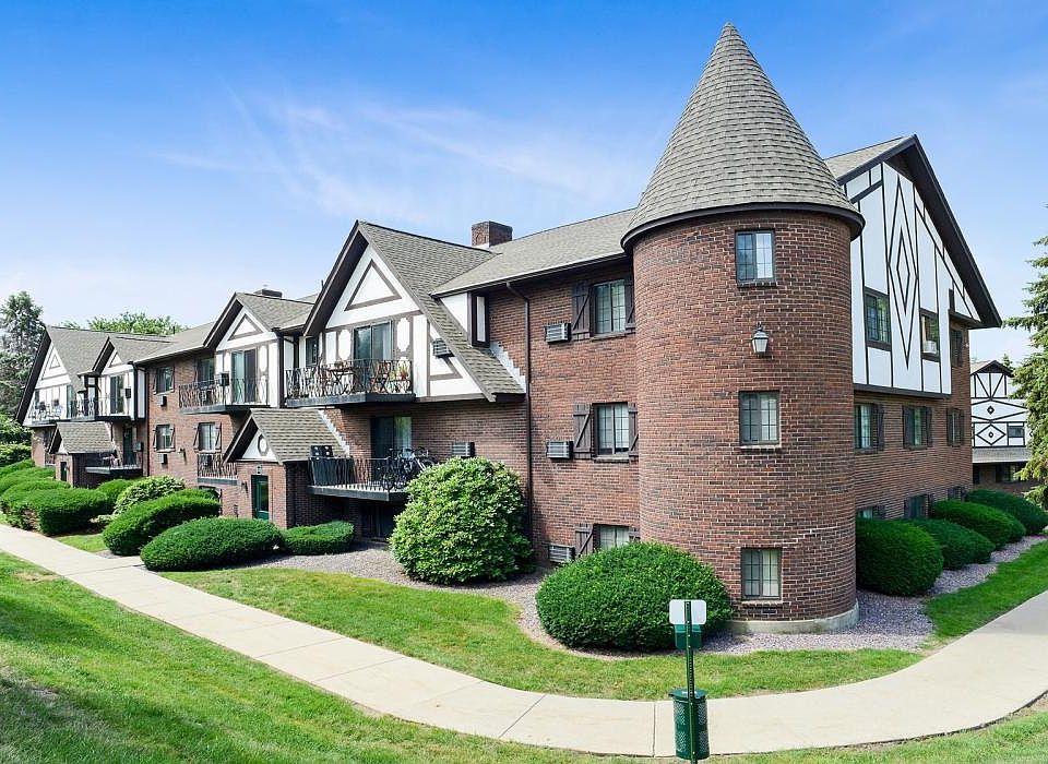 Royal Crest Marlboro Apartment Homes 19 Royal Crest Dr Marlborough MA Zillow