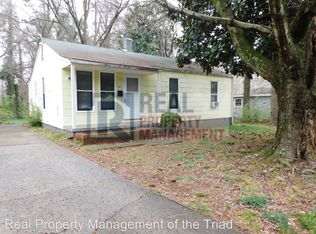 702 Devon Dr, Greensboro, NC 27406