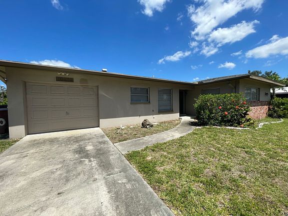 2nd image of 10210 McGregor Blvd