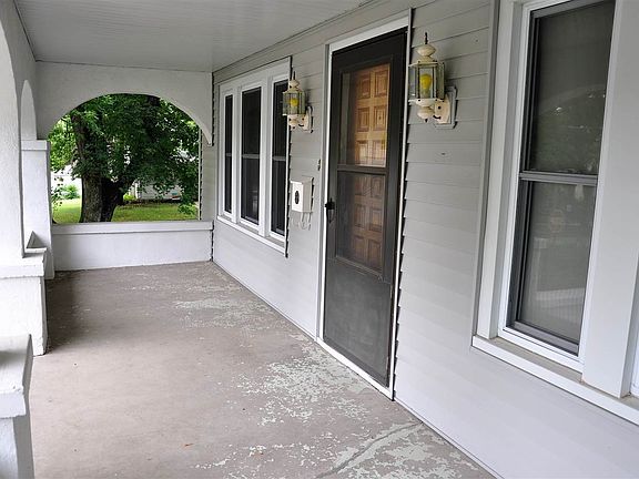 3rd image of 1601 3rd Ave