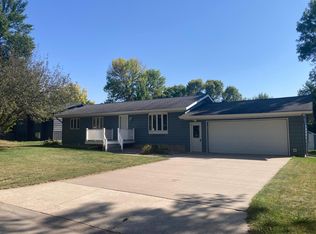 765 20th St, Windom, MN 56101