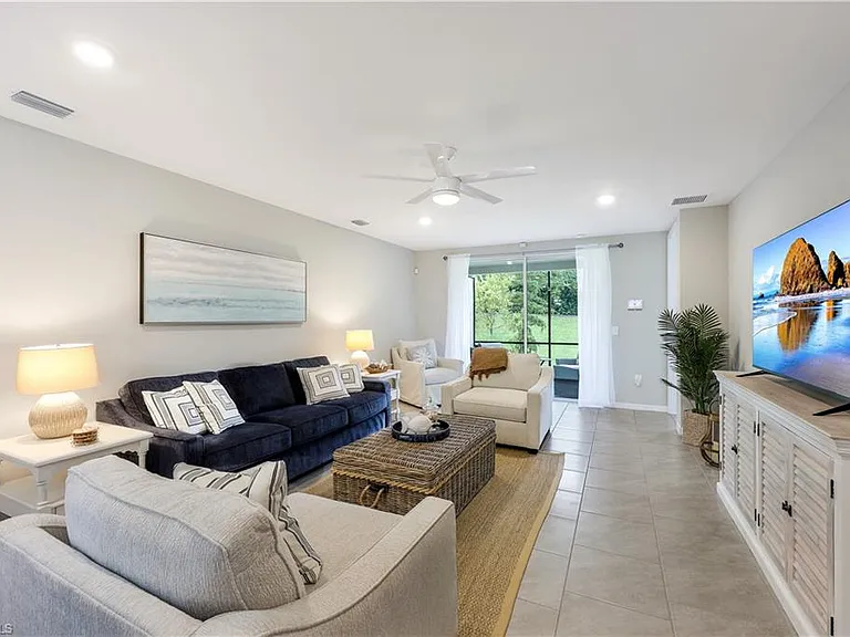14551 Edgewater Cir — Photo 4
