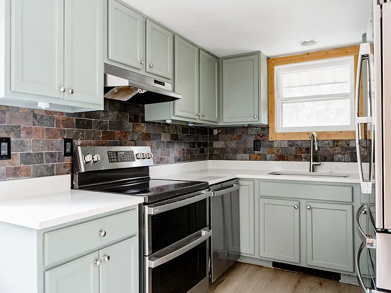 122 Blue Lakes Rd — Photo 4