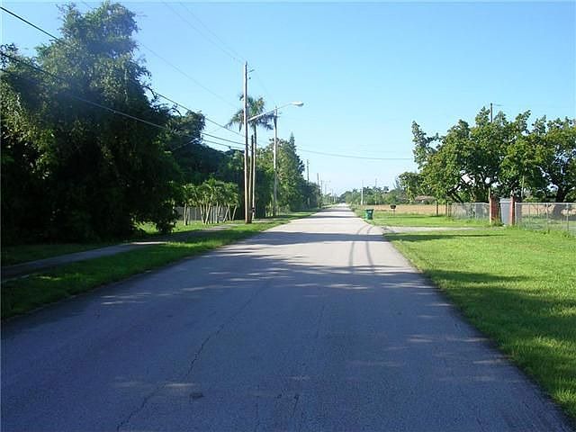 2nd image of 18300 SW 293rd St