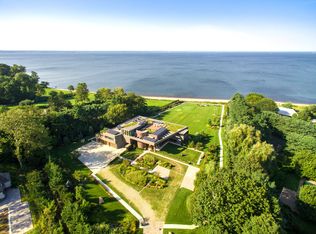 88 Old House Ln, Sands Point, NY