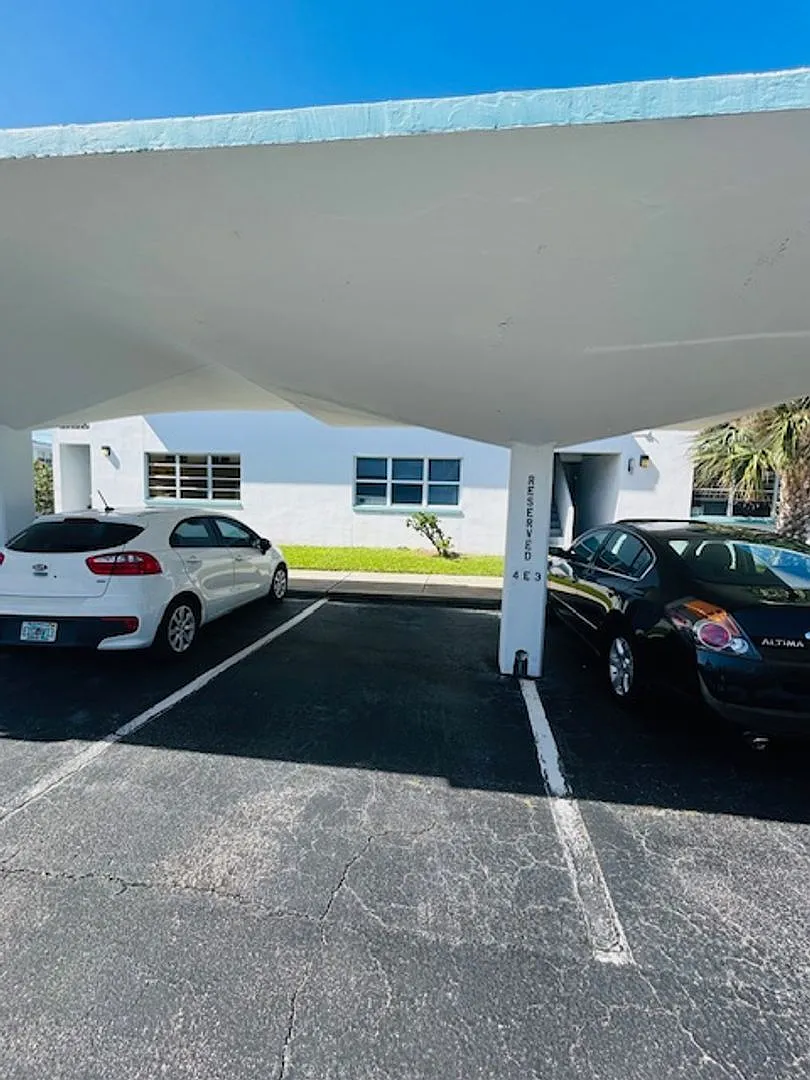 Building Photo - 8401 Atlantic Ave #4